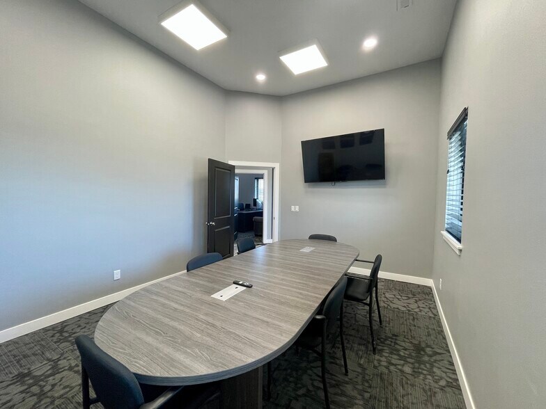 More Photos Of 501 Prosperity Way, North Sioux City Industrial For Sale