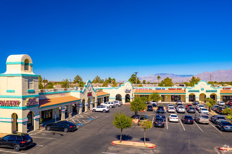 More Photos Of 3211 N Tenaya Way & W Cheyenne Ave, Las Vegas Storefront For Lease