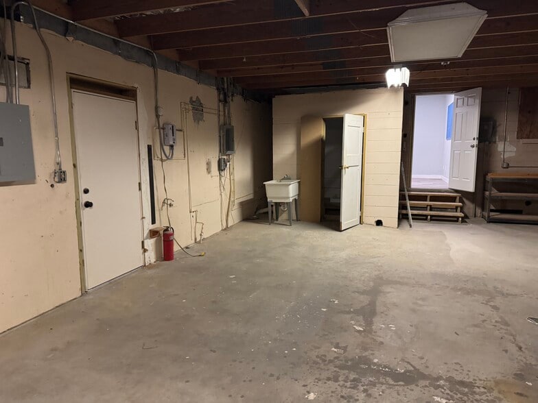 More Photos Of 702 S WC Owen Ave, Clewiston Office Residential For Sale