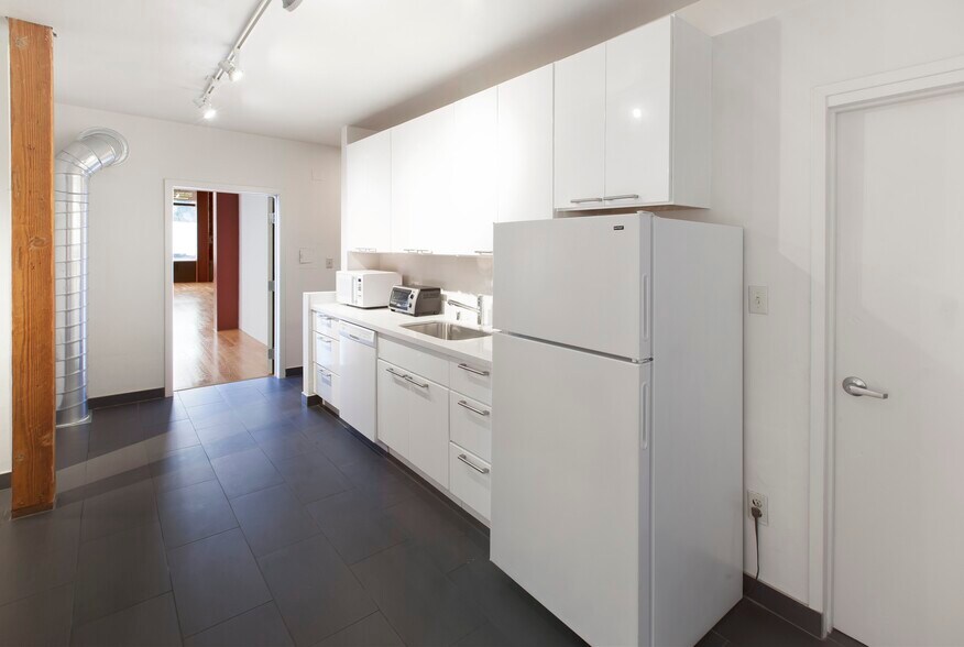 More Photos Of 1099 Folsom St, San Francisco Loft Creative Space For Lease