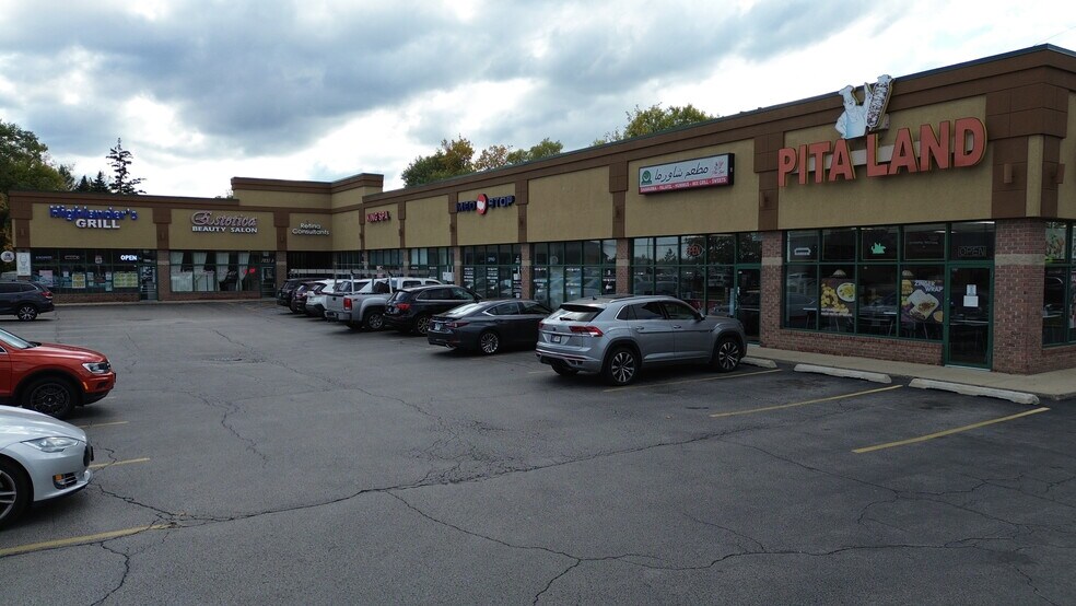 Primary Photo Of 7831 W 95th St, Hickory Hills Unknown For Lease