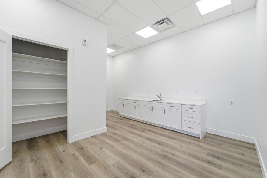 More Photos Of 1548 American Way, Payson Warehouse For Lease