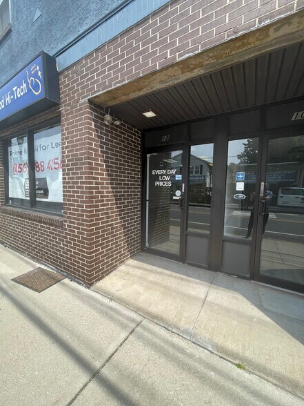 More Photos Of 12 N Black Horse Pike, Runnemede Storefront Retail Residential For Lease