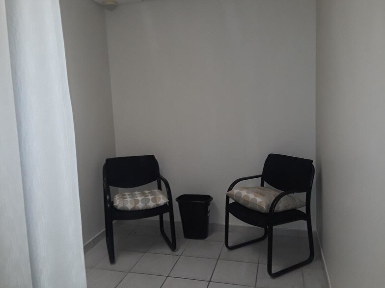 More Photos Of 8370 W Flagler St, Miami Medical For Lease