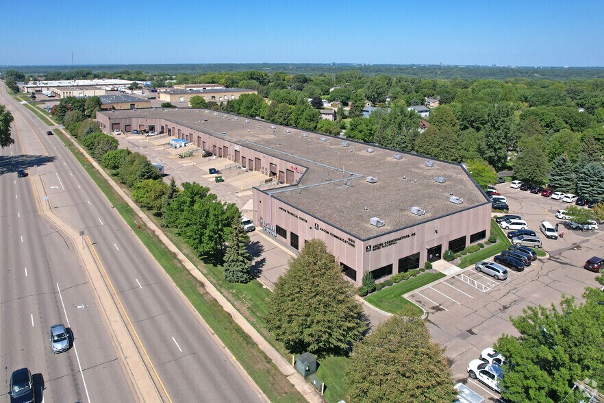 More Photos Of 1800 Cliff Rd E, Burnsville Warehouse For Lease