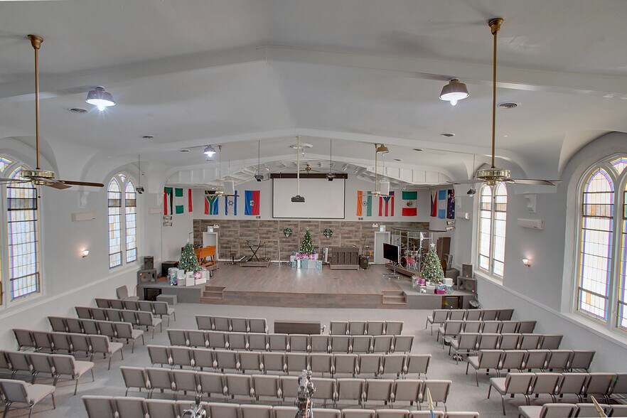 More Photos Of 1321-1323 S Austin Blvd, Cicero Religious Facility For Sale