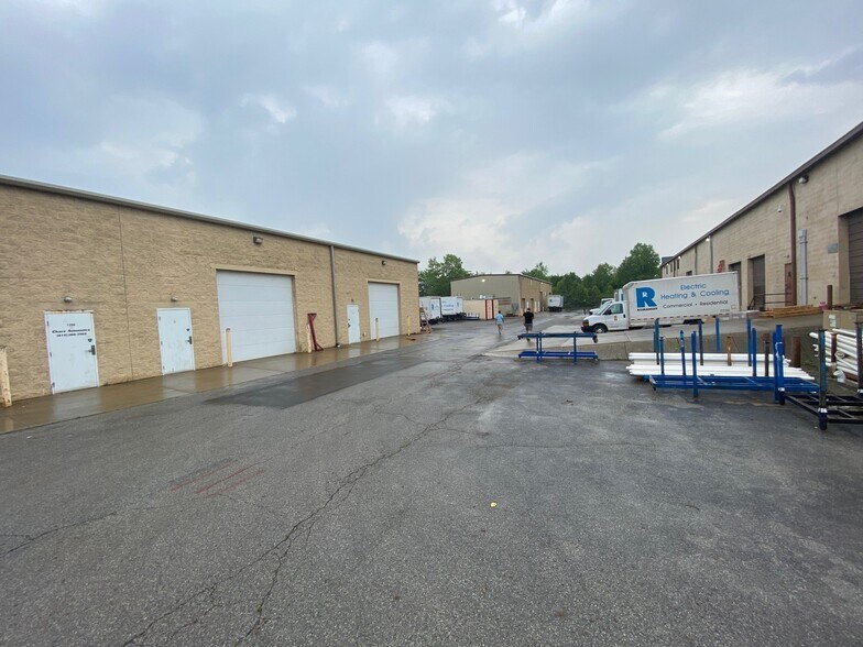 More Photos Of 1288 Research Rd, Gahanna Manufacturing For Sale