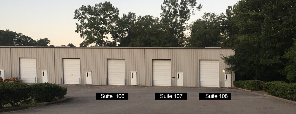 More Photos Of 2003 Atkinson Dr, Lufkin Distribution For Lease