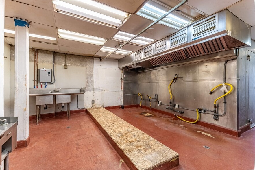 More Photos Of 55 5th St, Gilroy Restaurant For Sale