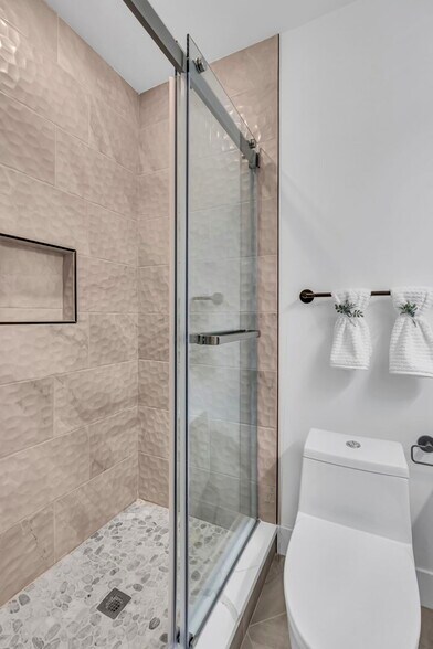 More Photos Of 1103 Fern St NW, Washington Apartments For Sale