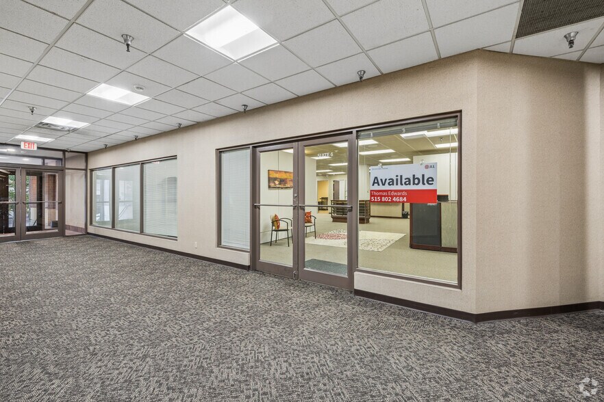 More Photos Of 300 Walnut St, Des Moines Apartments For Sale