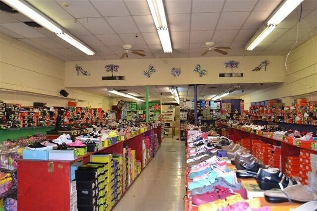 More Photos Of 413 Convent Ave, Laredo Storefront Retail Office For Sale