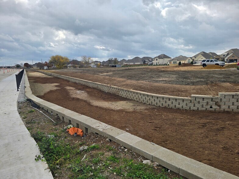 More Photos Of 1209 N Day Miar Rd, Mansfield Land For Sale