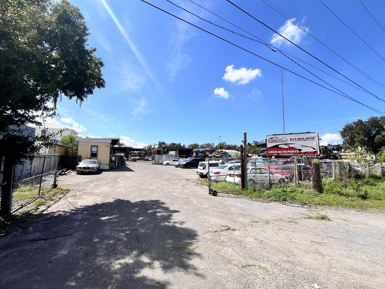 More Photos Of 5113 S 16th Ave, Tampa Warehouse For Sale