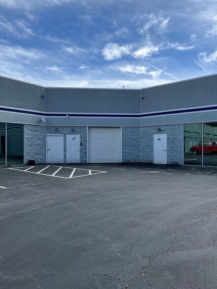 More Photos Of 300 Chastain Center Blvd, Kennesaw Office For Lease