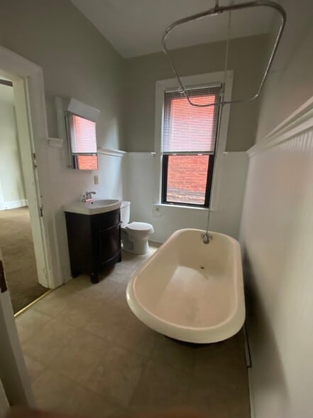 More Photos Of 1309 E Carson St, Pittsburgh Storefront Retail Residential For Sale