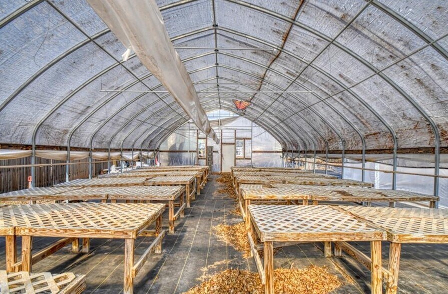 More Photos Of 521 Eel River St, Purcell General Retail For Sale