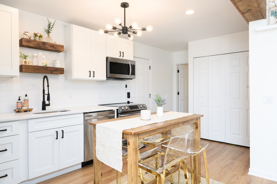 More Photos Of 96 1st Ave, Atlantic Highlands Storefront Retail Residential For Sale