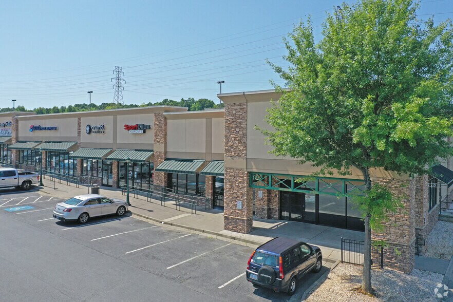 More Photos Of 1075 Hanes Mall Blvd, Winston-Salem Unknown For Lease