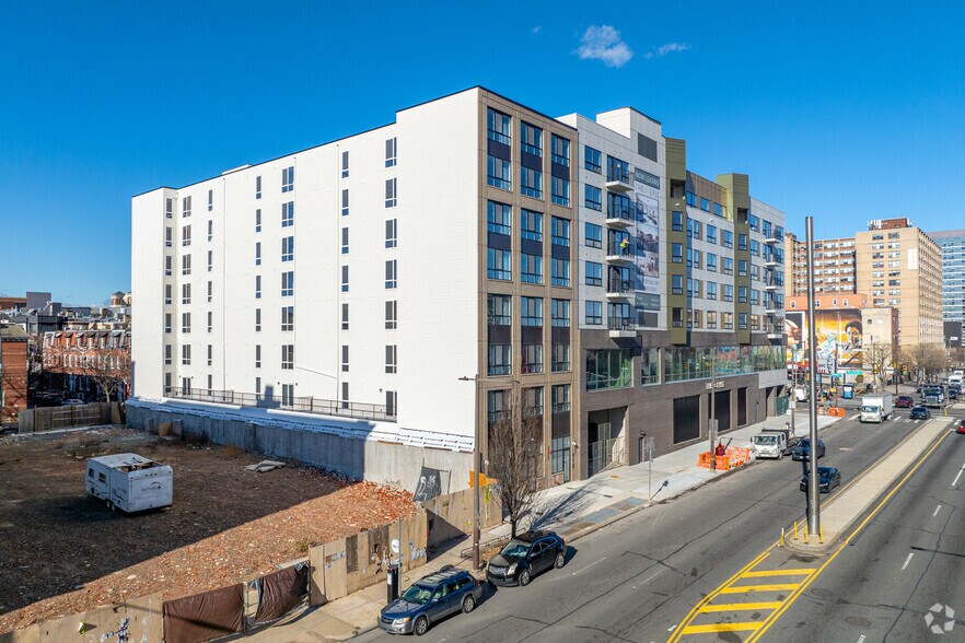 More Photos Of 918 N Broad St, Philadelphia Apartments For Lease