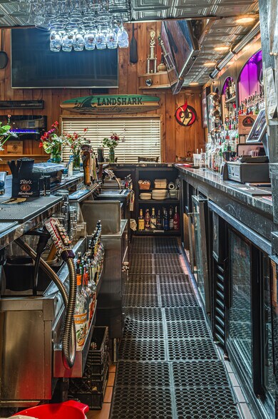 More Photos Of 99 Aurora St, Lancaster General Retail For Sale