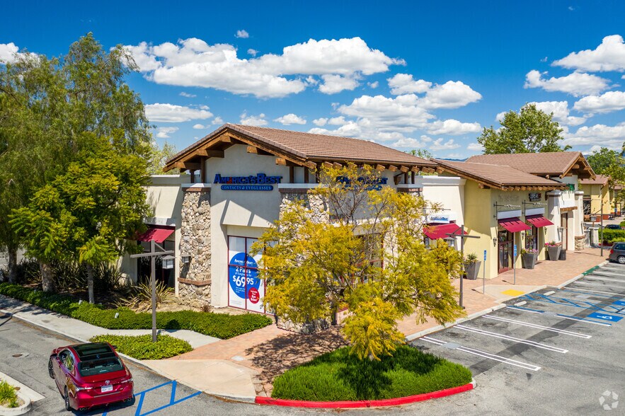 More Photos Of 23602-23624 El Toro Rd, Lake Forest General Retail For Lease