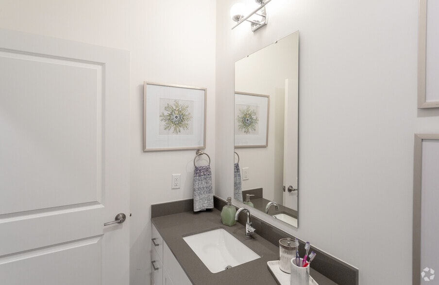 More Photos Of 1224 Prospect St, Indianapolis Apartments For Lease