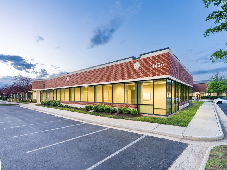 More Photos Of 14428 Albemarle Point Pl, Chantilly Unknown For Lease