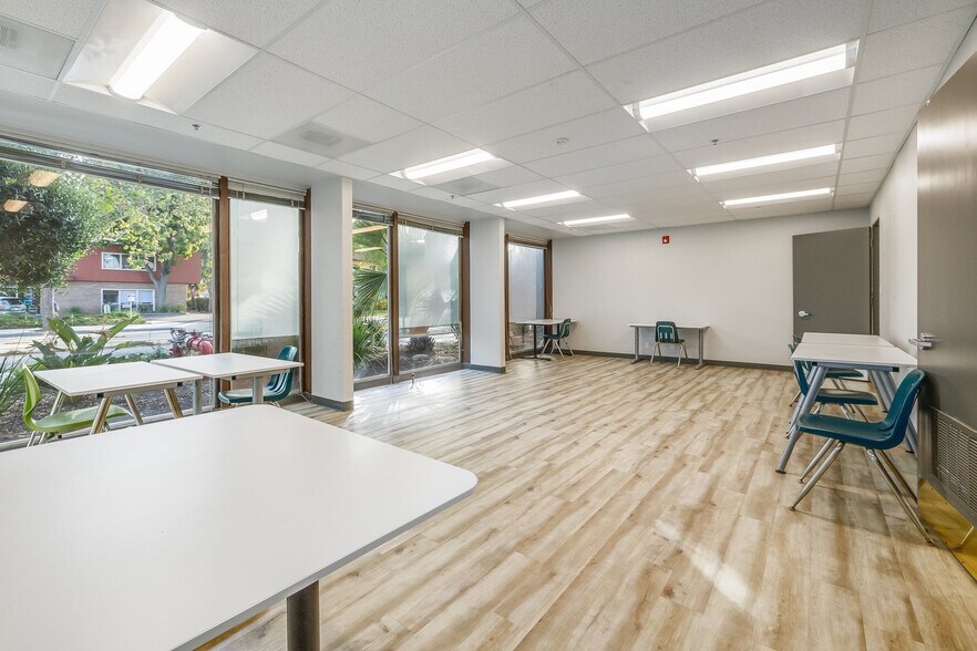 More Photos Of 480 N 1st St, San Jose Office For Sale