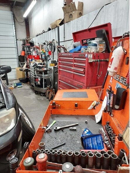 More Photos Of 301 N Logan St, Gaffney Auto Repair For Sale