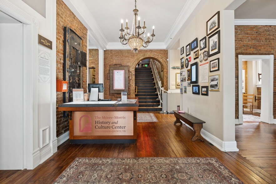 More Photos Of 108 Bridge St, Franklin Storefront For Sale