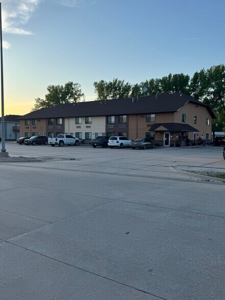 Primary Photo Of 1701 31st St, Central City Hotel For Sale