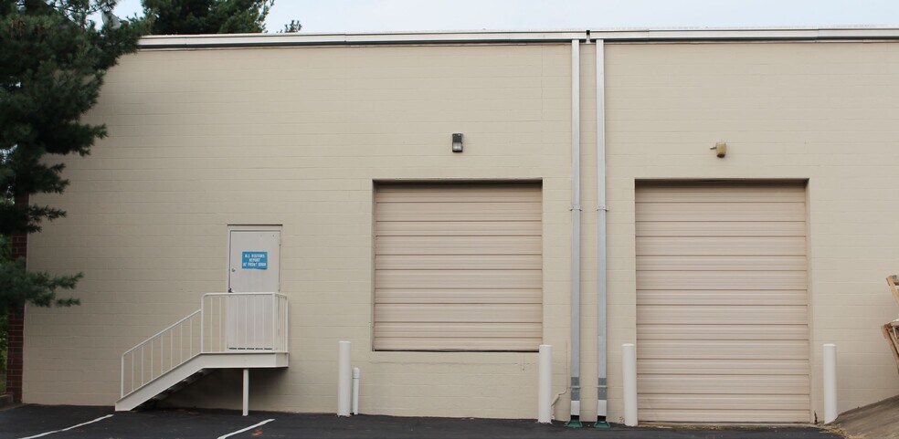 More Photos Of 3595 Mayland Ct, Richmond Flex For Lease
