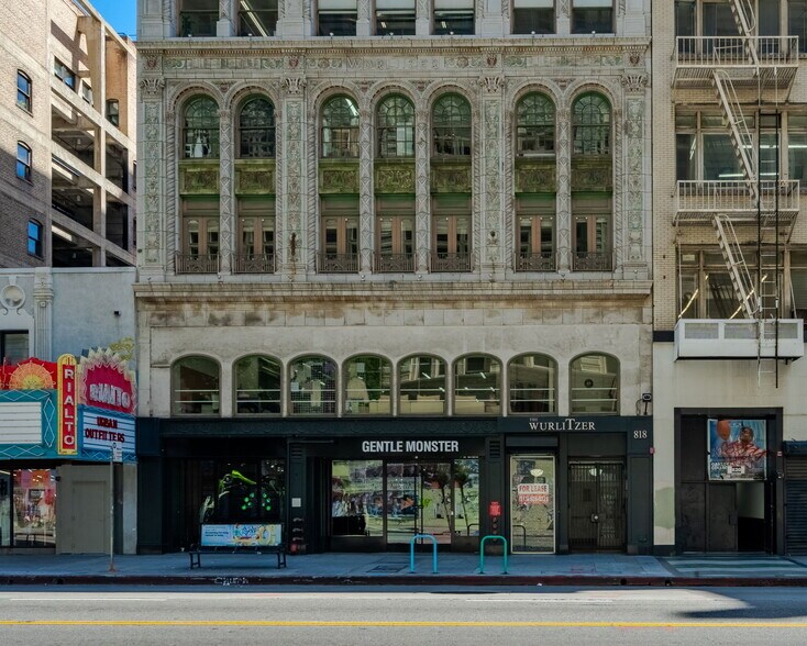 More Photos Of 814-818 S Broadway, Los Angeles Loft Creative Space For Lease