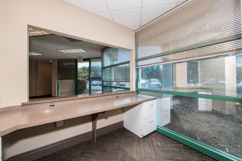 More Photos Of 1807 Huguenot Rd, Midlothian Medical For Lease