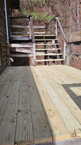 More Photos Of 5987 Highway 441, Wiley Storefront Retail Office For Sale