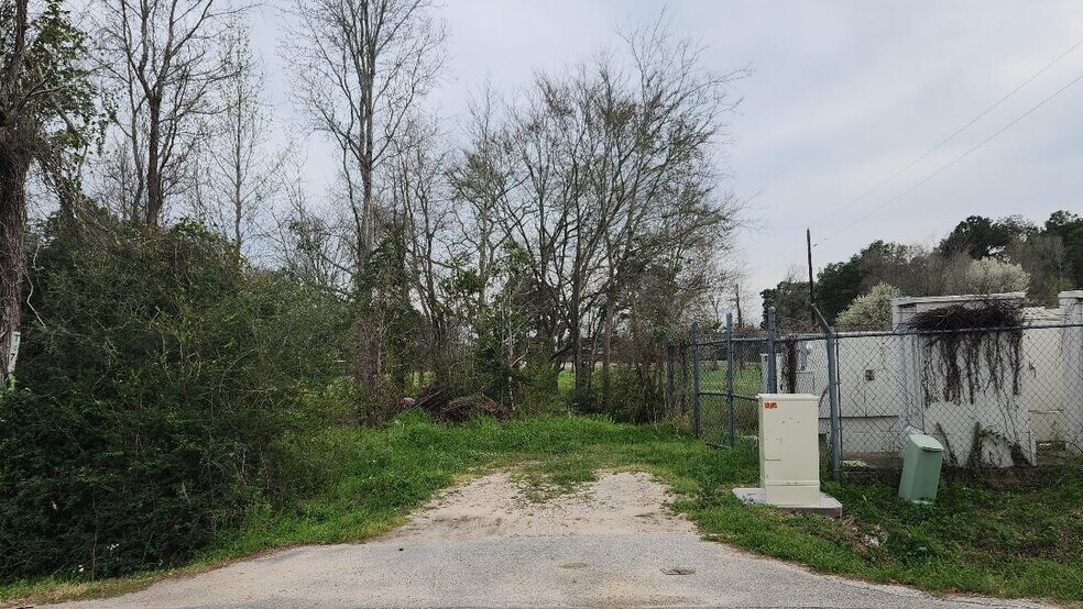 More Photos Of 0 Indian Shores Rd, Crosby Land For Sale