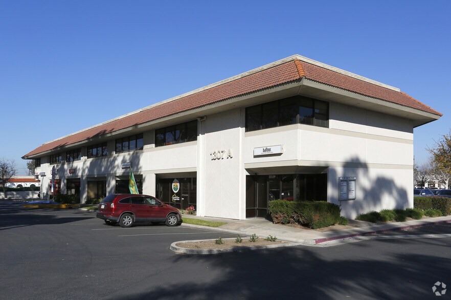 Primary Photo Of 1307 W 6th St, Corona Unknown For Lease