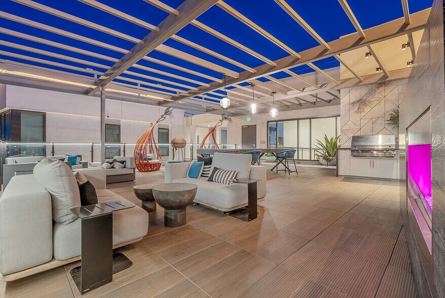 More Photos Of 6240 W Sunset Blvd, Los Angeles Apartments For Lease