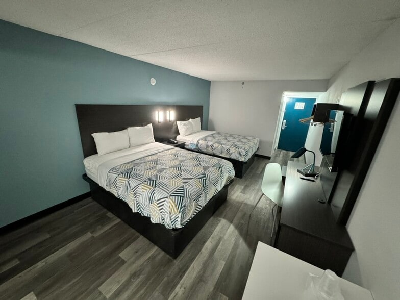 More Photos Of 6577 Baptist Way, East Syracuse Hotel For Sale