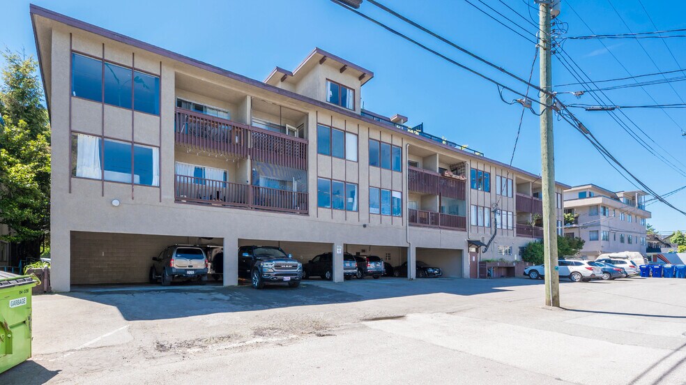 More Photos Of 2455 W 2nd Ave, Vancouver Apartments For Sale