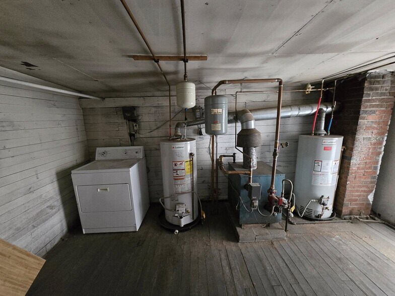 More Photos Of 547-549 E Mahoning St, Punxsutawney Storefront Retail Residential For Sale