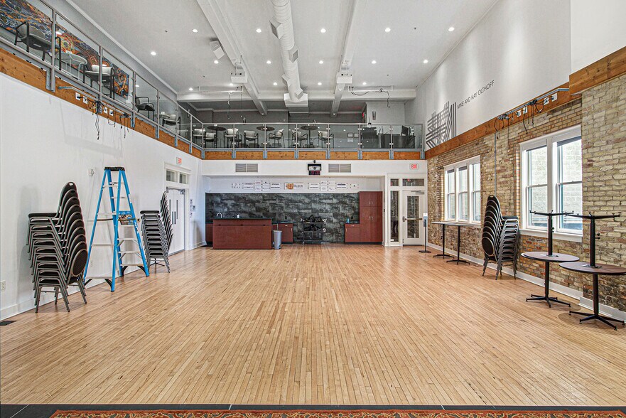 More Photos Of 360-66 W Western Ave, Muskegon Storefront For Sale