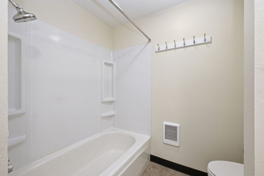 More Photos Of West 18th Ave & Bailey Hill Road, Eugene Apartments For Sale