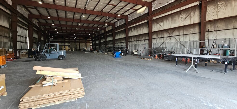 More Photos Of 5414 Packer Dr, Menomonie Manufacturing For Sale