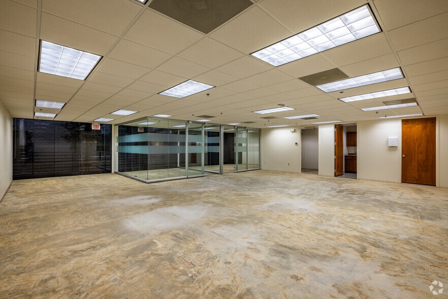 More Photos Of 47 Maple St, Summit Office For Sale