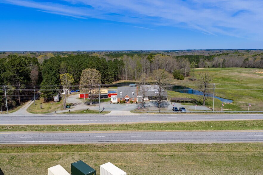 More Photos Of 6663 Highway 58, Buffalo Junction Storefront Retail Office For Sale