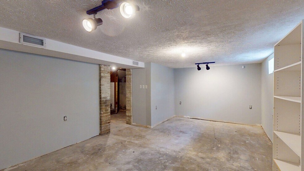 More Photos Of 1815 Carolina Beach Rd, Wilmington Office For Sale