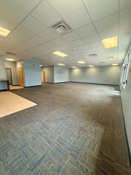 More Photos Of 585 White Mountain Hwy, Milton Storefront For Lease