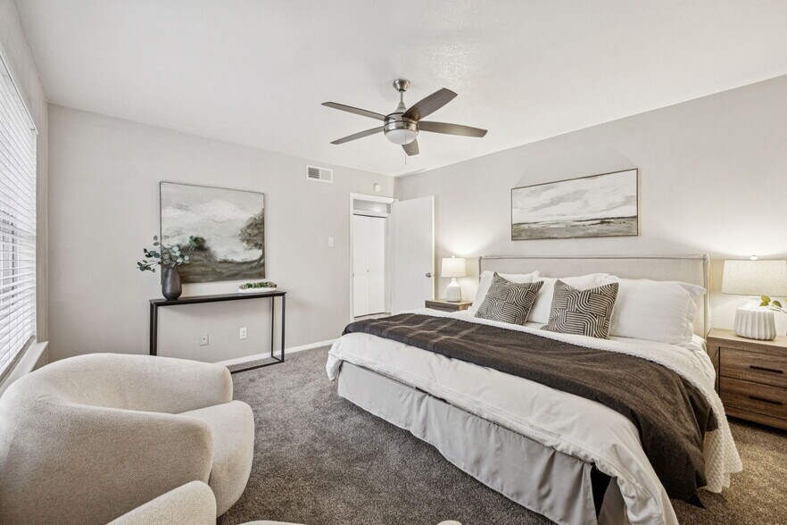 More Photos Of 15545 El Estado Dr, Dallas Multifamily For Sale